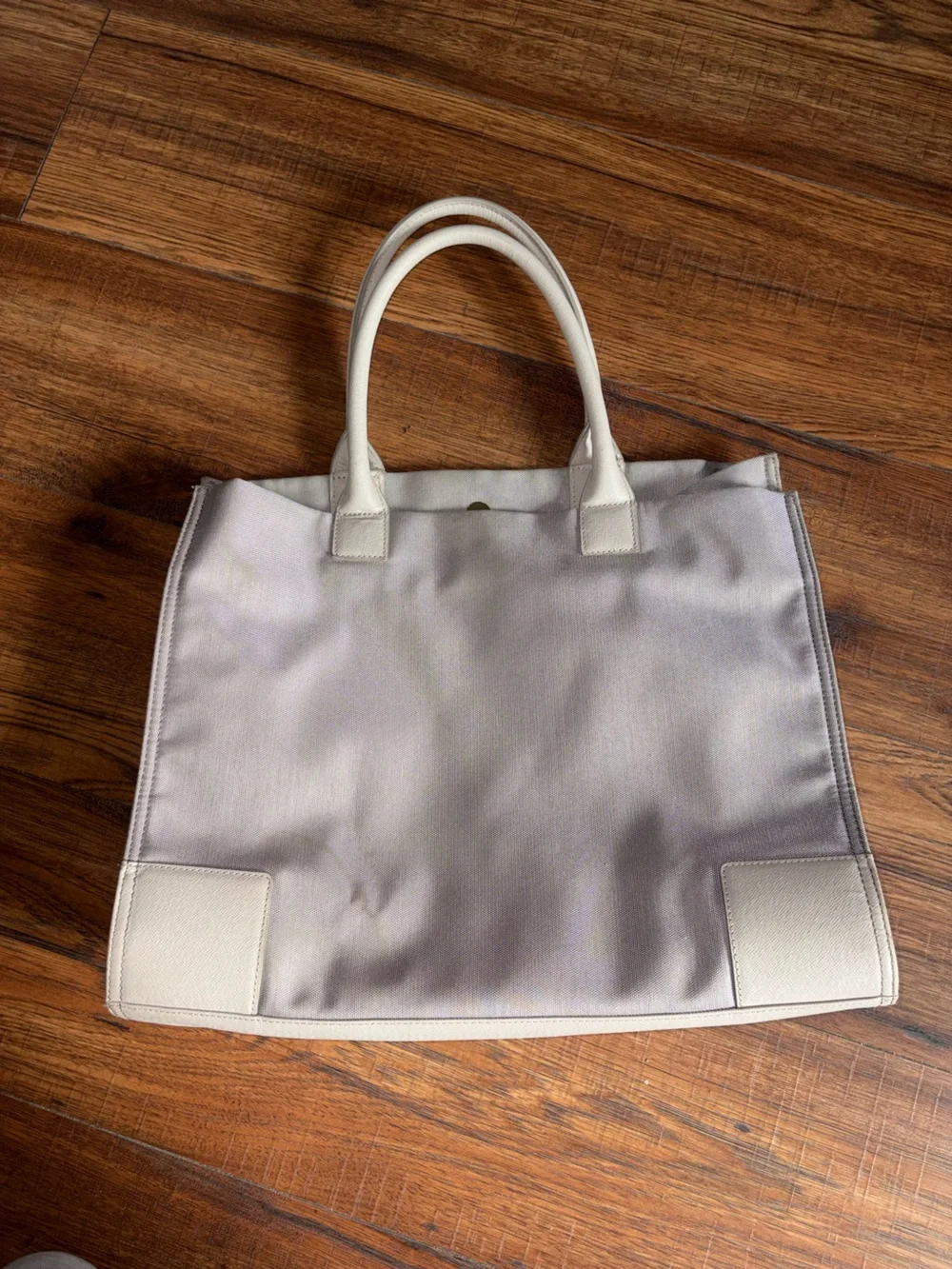 Tory Burch classic tory